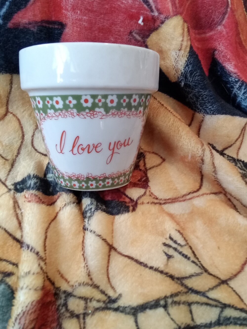 #1566 White Ceramic 'I Love You' Floral Planter